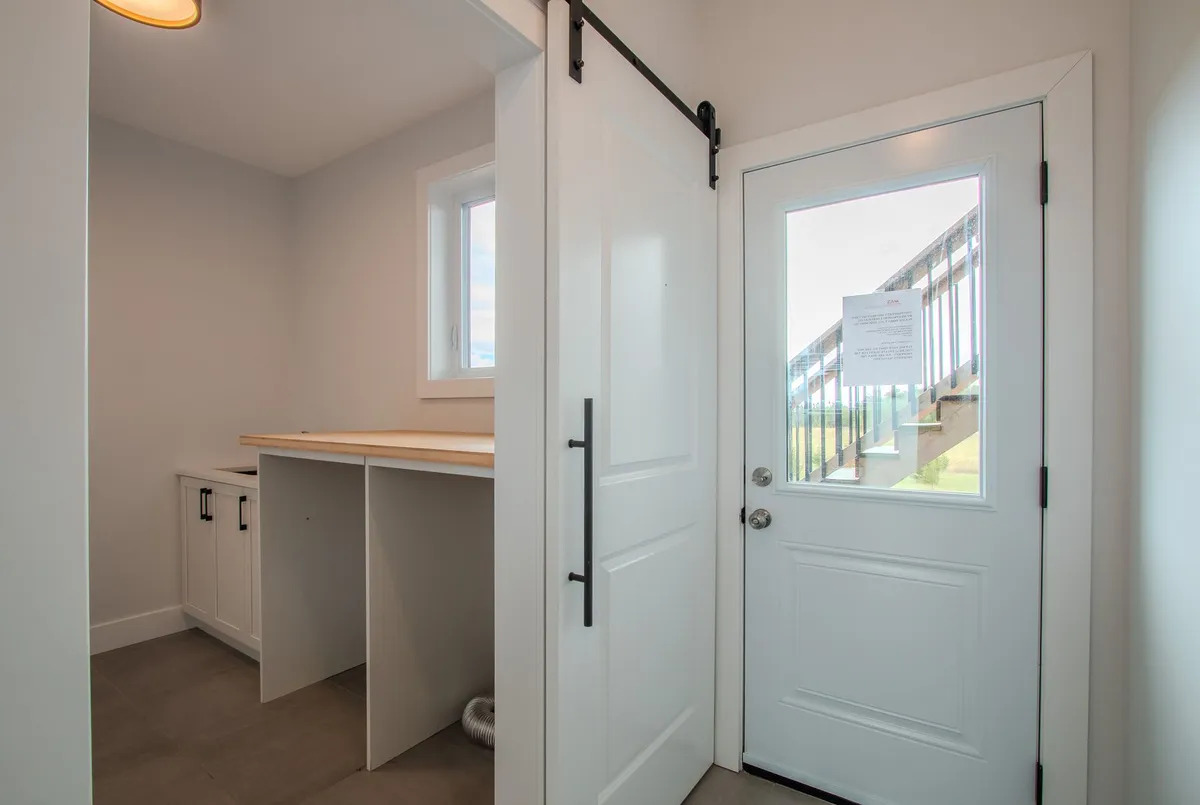 پرنس ادوارد ،۲۷۰ متر بنای ویلایی ،۳ خواب ، مناسب اقامت