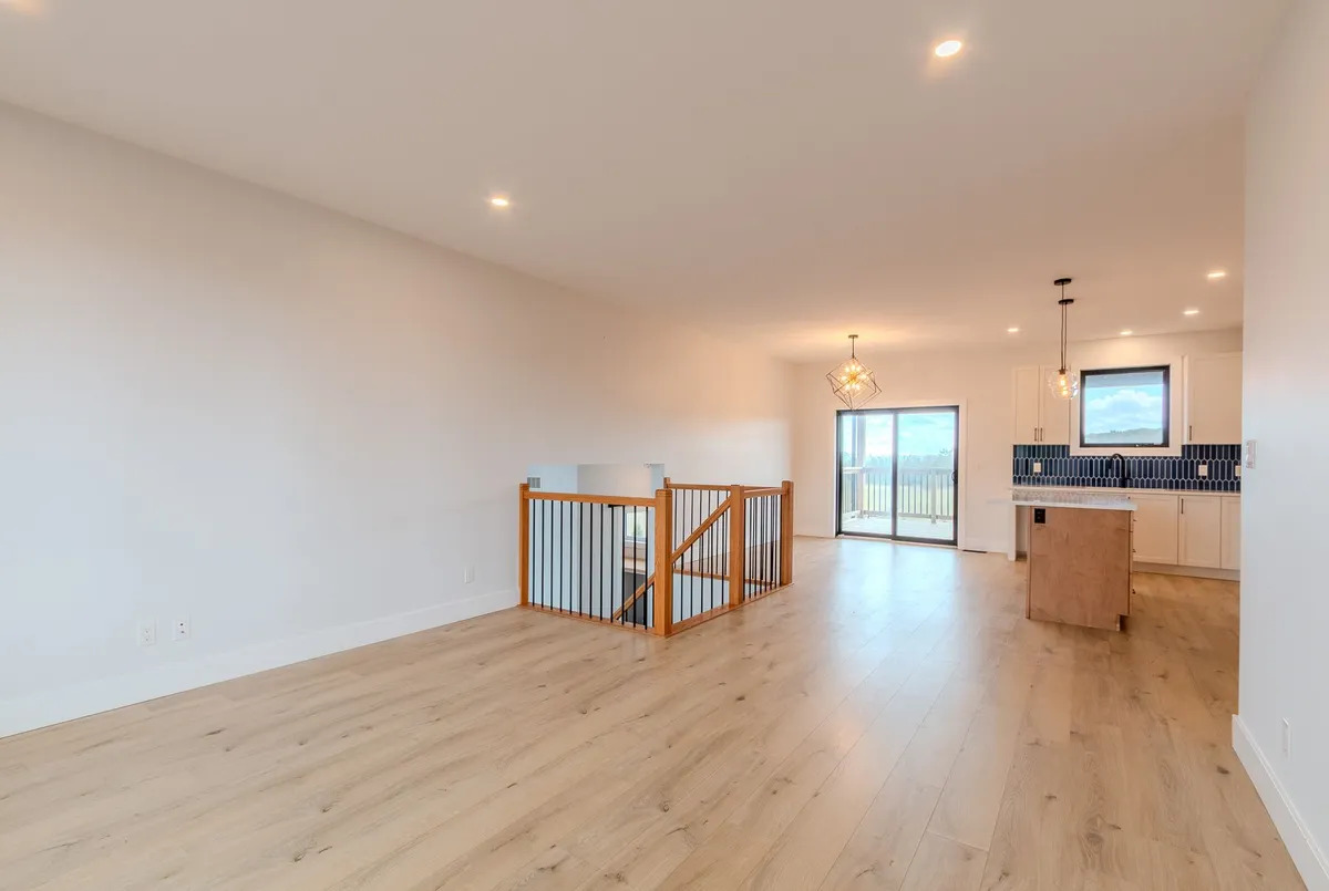 پرنس ادوارد ،۲۷۰ متر بنای ویلایی ،۳ خواب ، مناسب اقامت