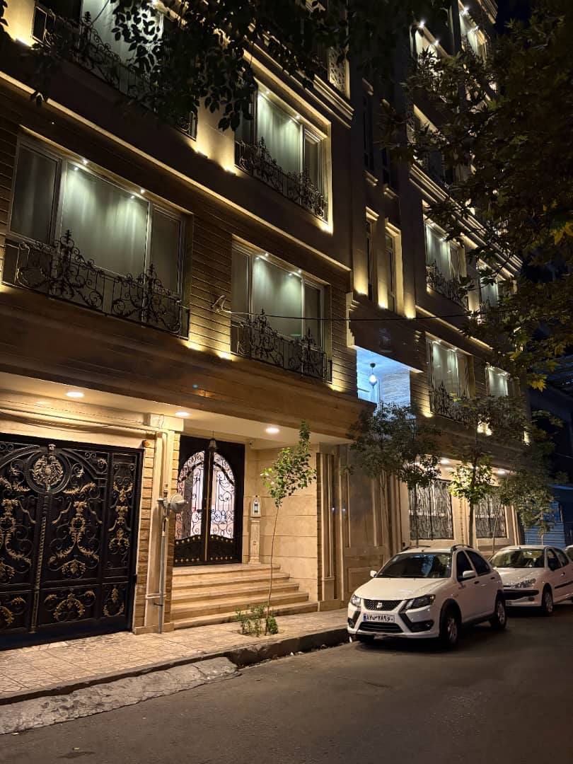 پنت‌هاوس ۱۷۲ متری لوکس در سازمان برنامه شمالی؛ زندگی لاکچری در طبقه پنجم