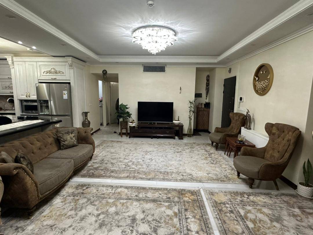 آپارتمان ۳ خوابه ۱۱۸ متری در پل امیربهادر؛ فرصت طلایی خرید در طبقه دوم