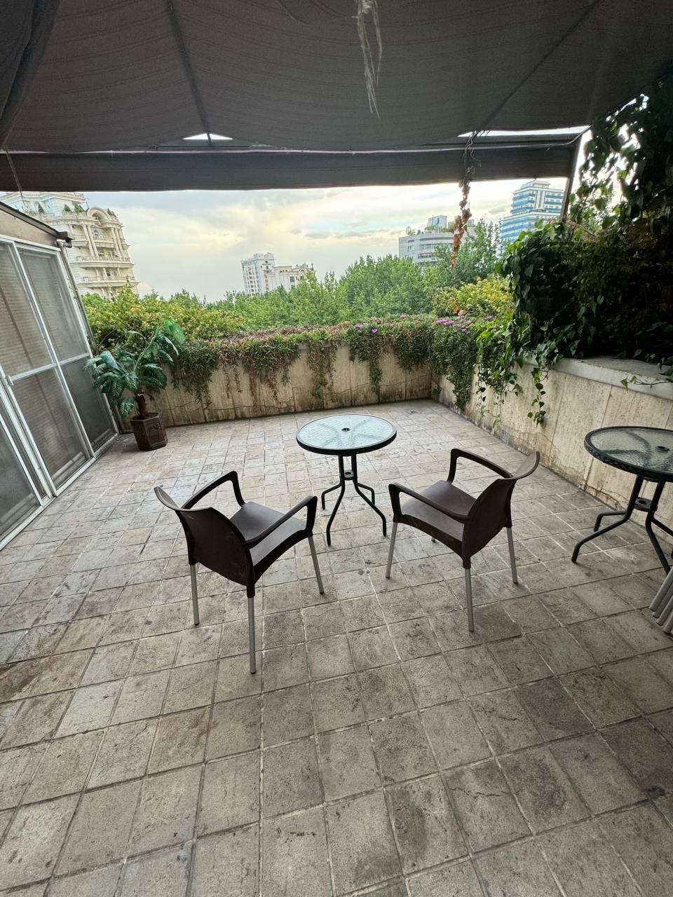 واحد لوکس در برج البرز، نیاوران – مرجان؛ سکونت و سرمایه‌گذاری ممتاز